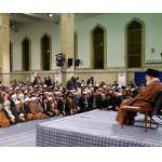 امام خامنه‌ای: مسئولان مشکلات را برطرف کنند، آمریکا هم هیچ غلطی نمی‌تواند بکند