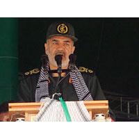 سردار سلامی در تجمع 50 هزار نفری بسیجیان: دستی که به سمت گزینه نظامی برود قطع می‌کنیم